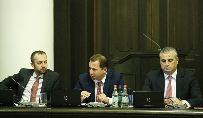 Government decides to raise officers’ salaries