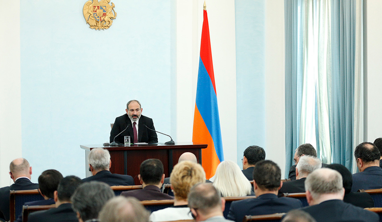 Վարչապետը հանդիպել է ՀՀ-ում հավատարմագրված դեսպաններին