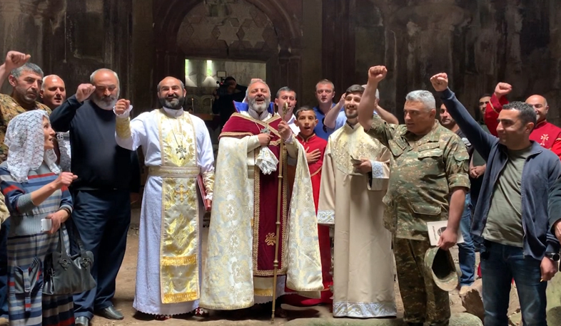 Պատարագ սահմանամերձ Չինարիում