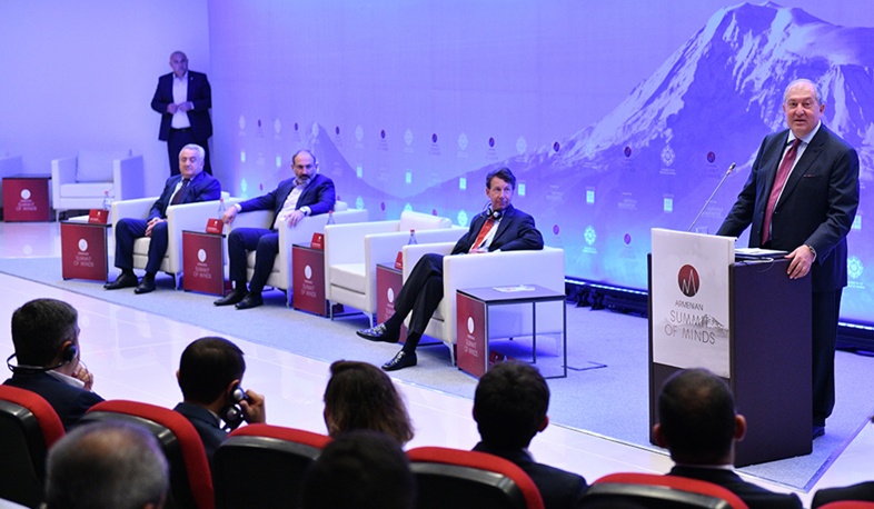 Դիլիջանում ընթանում է «Մտքերի հայկական գագաթնաժողովը»