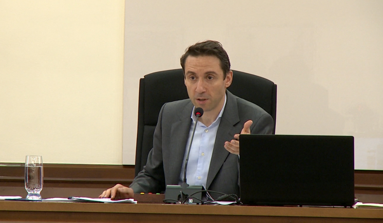 Насыщенная повестка дня заседания Совета старейшин