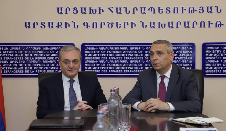 Զոհրաբ Մնացականյանը հանդիպեց Արցախի ԱԳ նախարարին