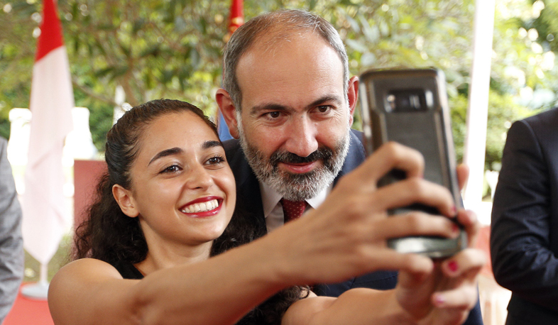 PM meets Armenian community of Singapore