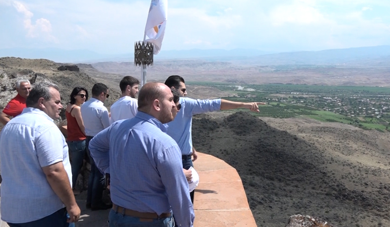 Yervandashat-Bagaran road to be repaired