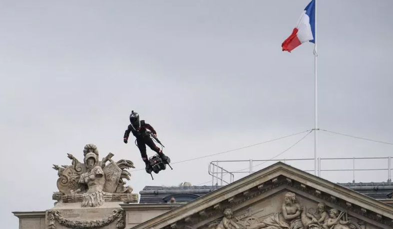 International news: Police uses tear gas