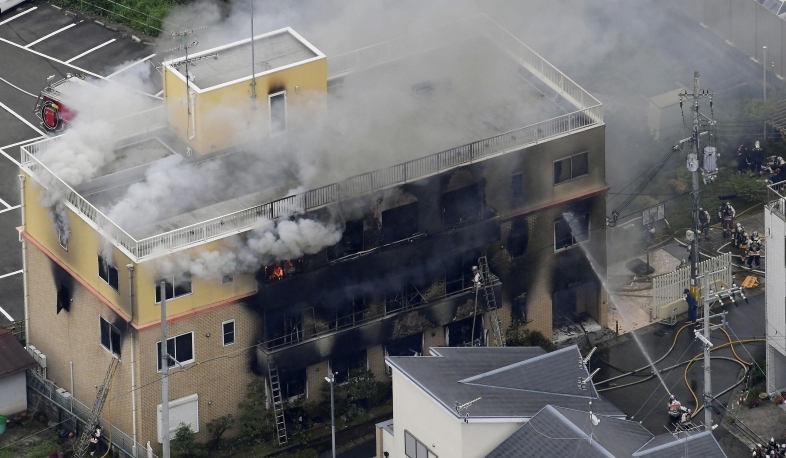Международные новости: в Киото сгорело трехэтажное здание