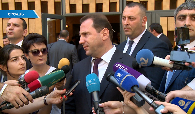 ՊՆ Դավիթ Տոնոյանի ճեպազրույցը