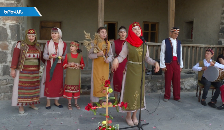 Խաչատուր Աբովյանի տուն-թանգարանում նշել են Վարդավառը