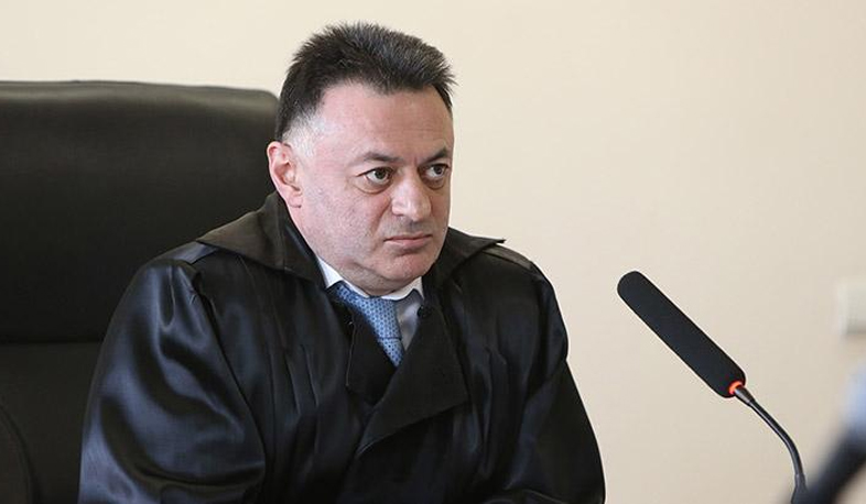 Полномочия судьи Давида Григоряня временно приостановлены