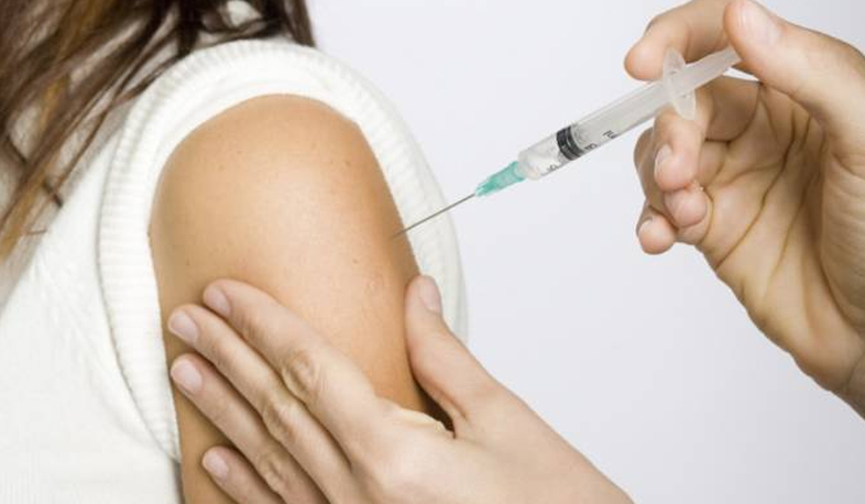 Professionals urge to receive vaccinations before holidays