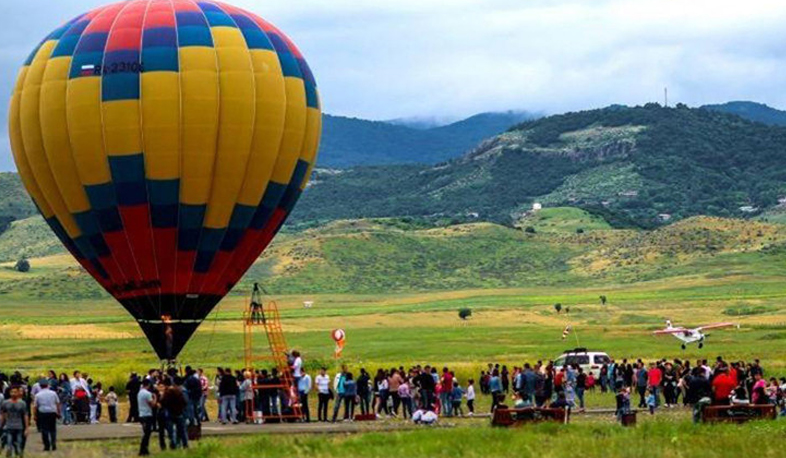 Մեկնարկեց «Արցախ էյրֆեսթ» ամենամյա օդային փառատոնը