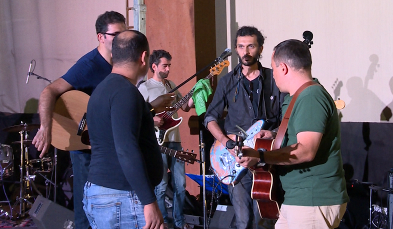 Հայկական ռոքի երկու ճանաչված խումբ՝ մեկ բեմում