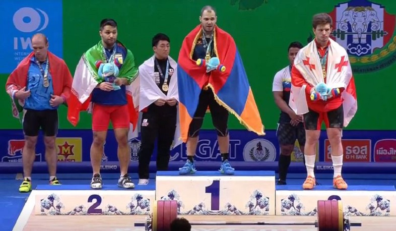 Հակոբ Մկրտչյանը՝ ծանրամարտի աշխարհի չեմպիոն