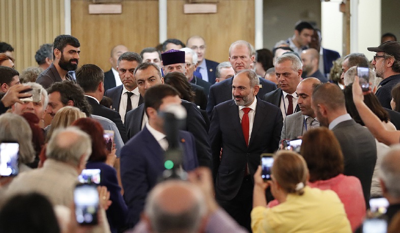 Վարչապետը Նյու Յորքում հանդիպել է հայ համայնքի հետ