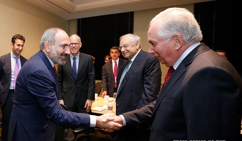 Նիկոլ Փաշինյանը հանդիպել է «Քարնեգի» հիմնադրամի փորձագետների հետ