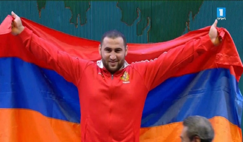 Ծանրամարտիկները ժամանեցին Հայաստան