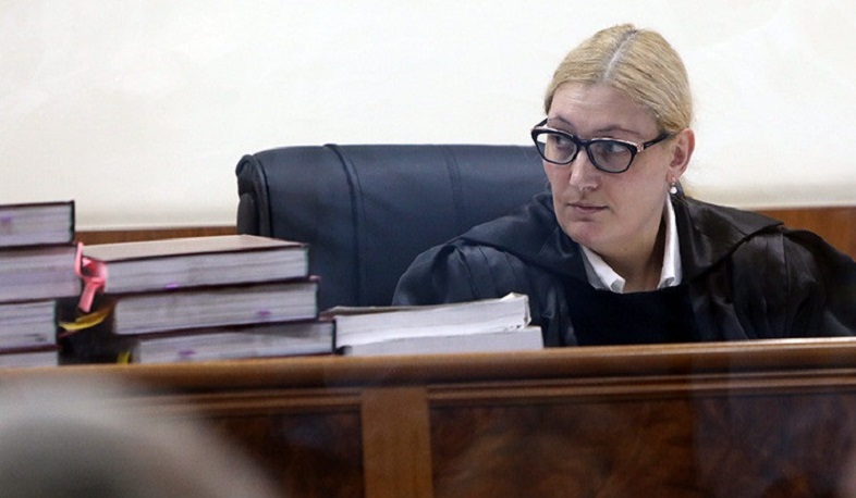 Ռոբերտ Քոչարյանի փաստաբանները ինքնաբացարկի միջնորդություն կներկայացնեն Աննա Դանիբեկյանին