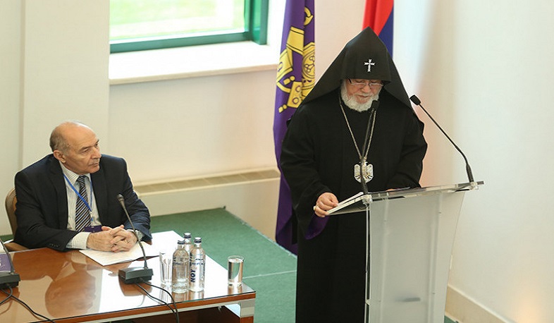 Ընտանիքի խաթարմամբ խախտվում է երեխայի իրավունքը՝ մեծանալու իր հոր և մոր սիրո ներքո. Ամենայն Հայոց Կաթողիկոս