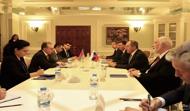 Աշգաբադում հանդիպել են Մնացականյանն ու Լավրովը