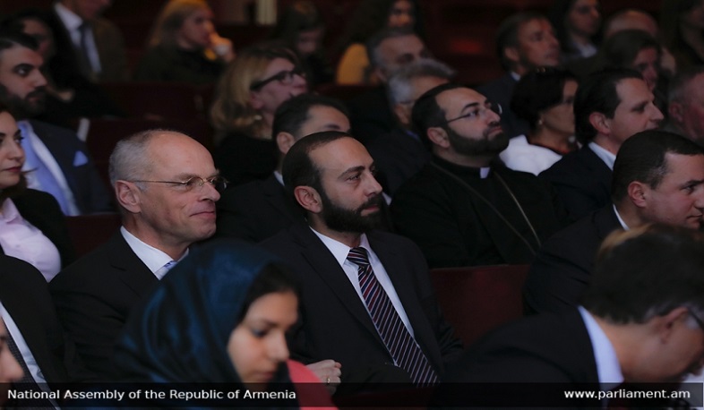 ԱԺ նախագահը Նիդեռլանդներում ներկա է եղել Կոմիտասի 150 ամյակին նվիրված համերգին