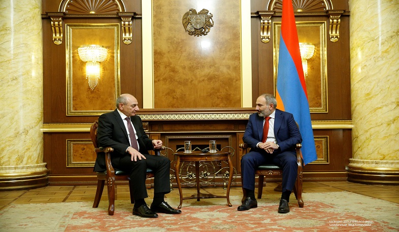 Nikol Pashinyan meets Bako Sahakyan | LIVE