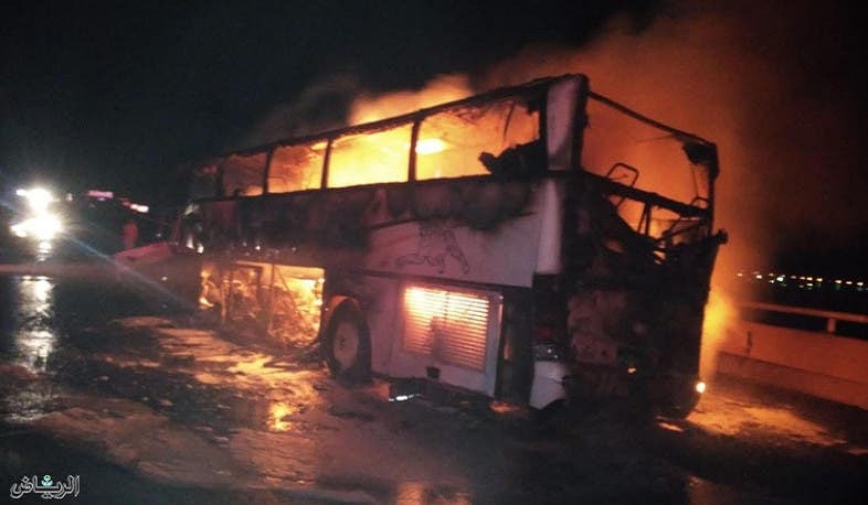 35 dead in large bus crash in Saudi Arabia