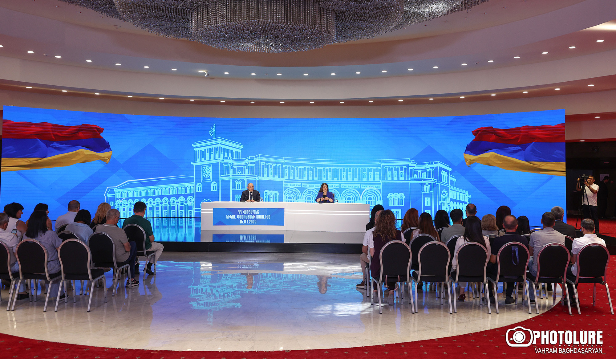 Մեր գործընկերների ուշադրությունն ենք հրավիրել այն փաստի վրա, որ ԵՄ երկրների դեսպանատներում շատ մեծ հերթեր են. Փաշինյան