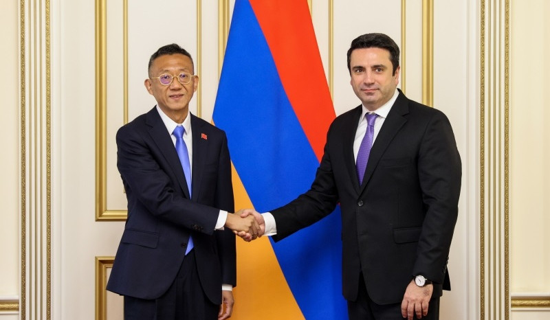Ալեն Սիմոնյանը և Չինաստանի դեսպանն անդրադարձել են տարածաշրջանային անվտանգությանը վերաբերող հարցերի