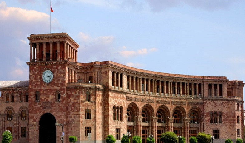 Հարցվածների 55 տոկոսը գոհ է Կառավարության սոցիալական ծրագրերից՝ ուղղված ԼՂ-ից բռնի տեղահանվածներին. IRI-ի հարցման արդյունքները