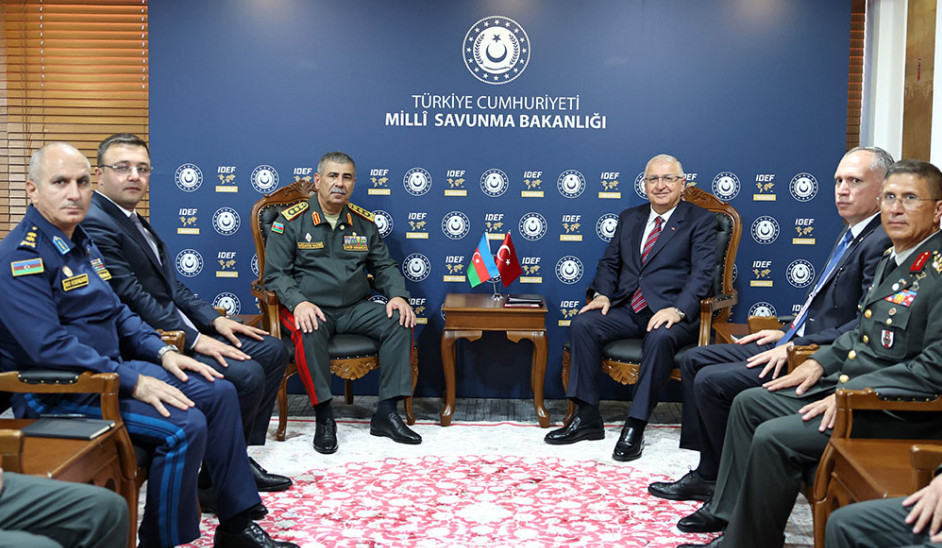 Ադրբեջանի ու Թուրքիայի պաշտպանության նախարարները քննարկել են տարածաշրջանային անվտանգությանը վերաբերող հարցեր