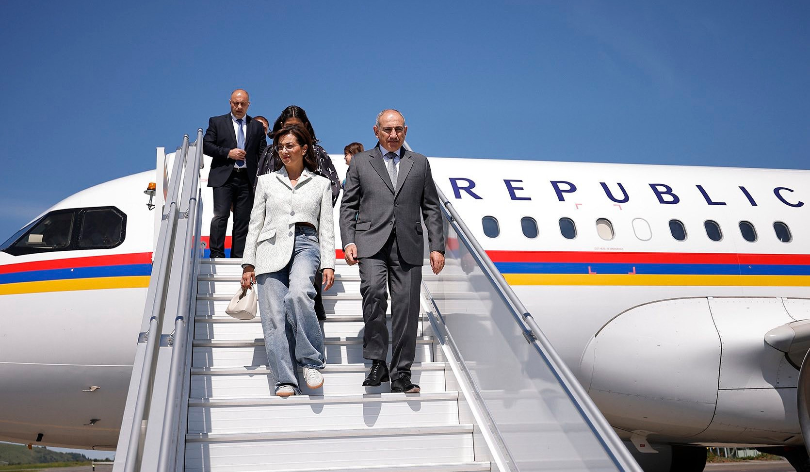 Biz Rusiya Federasiyasının Altay Respublikasında işgüzar səfərdəyik: baş nazir