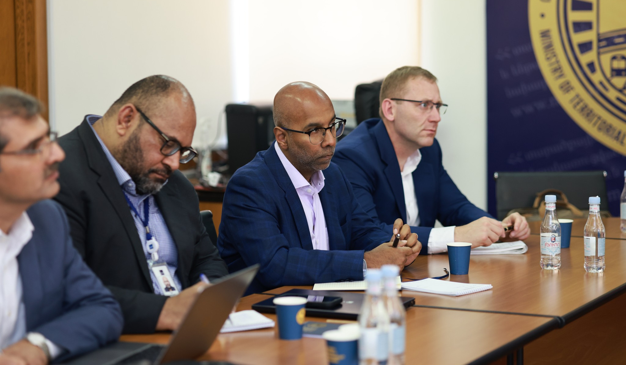 Քննարկվել են ռազմավարական նշանակության մի շարք համատեղ ծրագրեր. հանդիպում ԱԶԲ պատվիրակության հետ