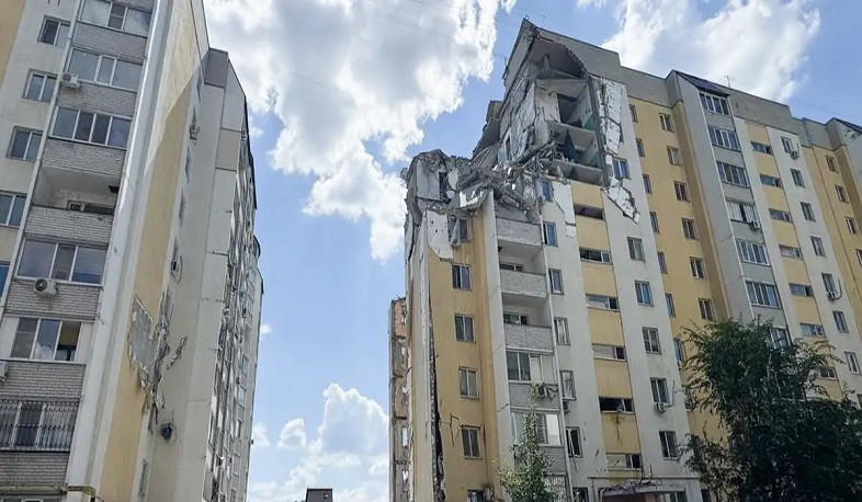 В Саратове обрушился подъезд 10-этажного дома, есть жертвы