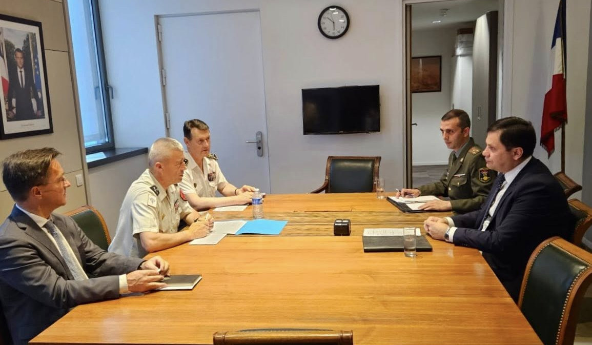 Դեսպան Խաչատրյանը Ֆրանսիայի ԶՈՒ ԳՇ պետի հետ քննարկել է պաշտպանական համագործակցությանն առնչվող հարցեր