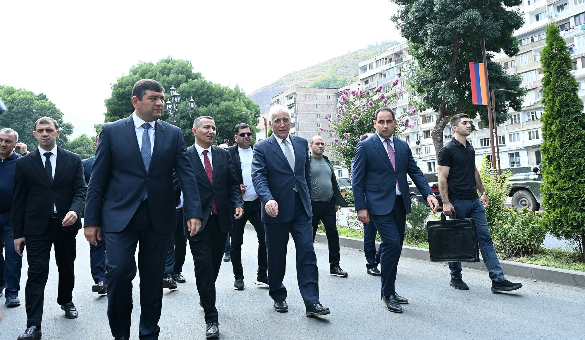 ՀՀ նախագահը շրջայց է կատարել Կապանում