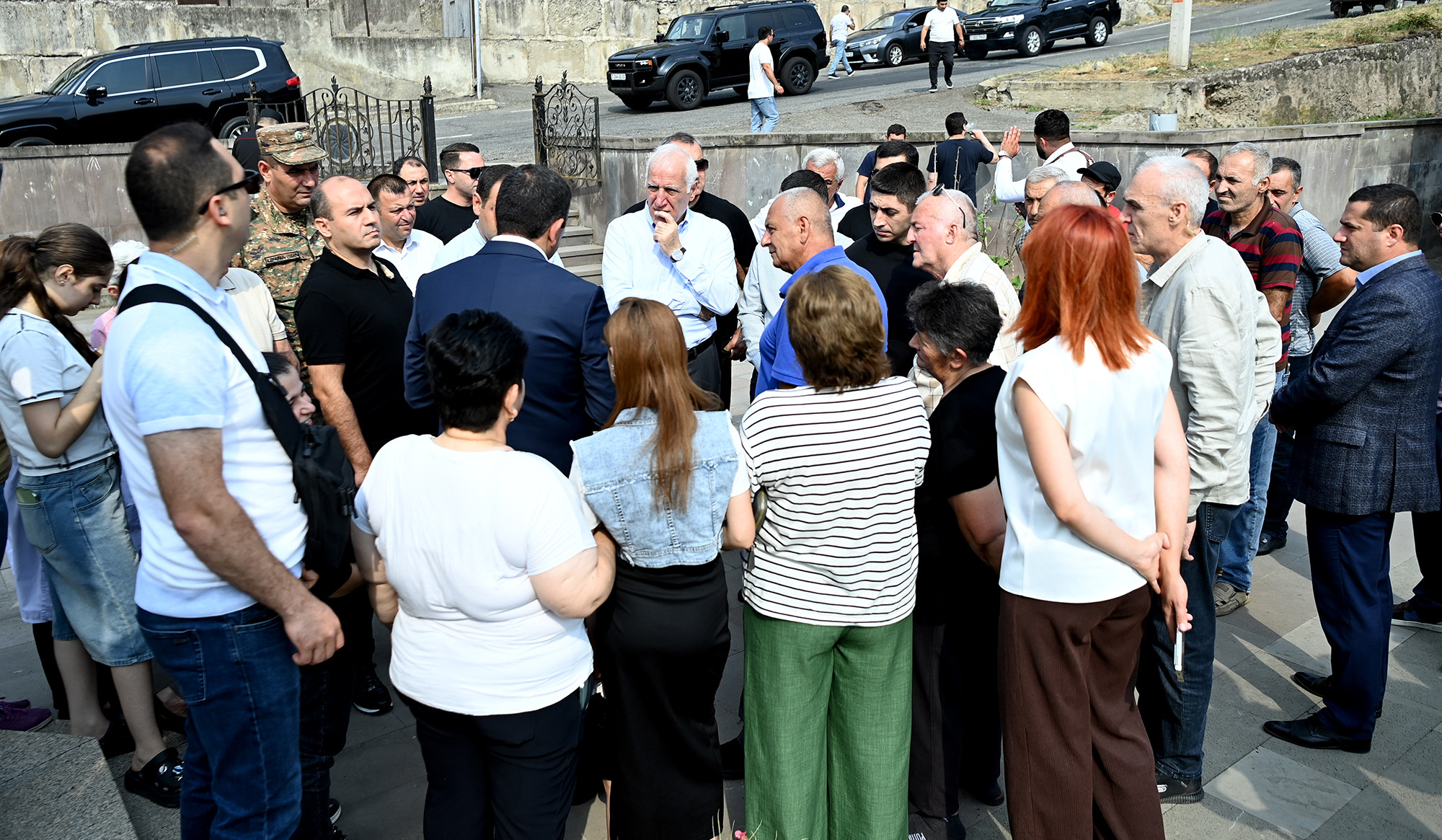 Վահագն Խաչատուրյանն այցելել է սահմանամերձ համայնքներ