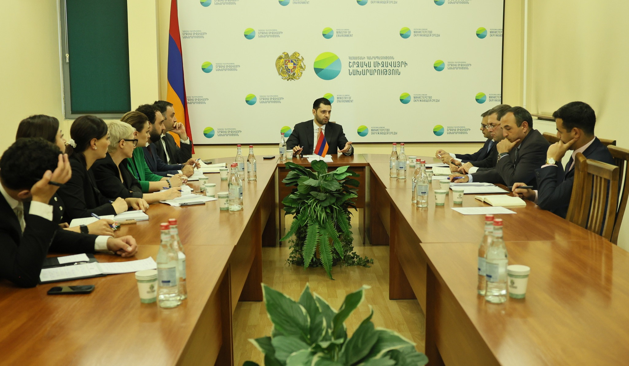 Համբարձում Մաթևոսյանը ԱԳՆ գործընկերների հետ քննարկել է 2026-ին Հայաստանում անցկացվելիք COP17-ի կազմակերպչական հարցերը