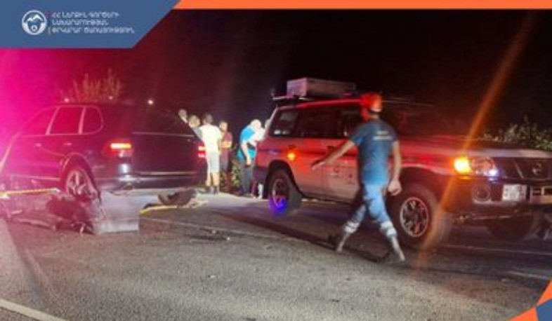 Կապան-Նորաշենիկ ավտոճանապարհի «Porsche»-ն բախվել է կայանած «Toyota»-ին. կա զոհ