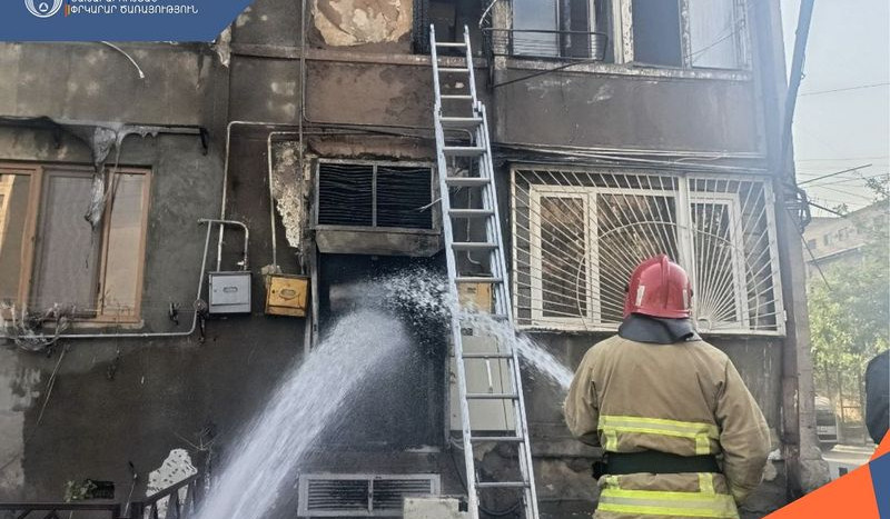 Հալաբյան փողոցում բռնկված հրդեհը մեկուսացվել է