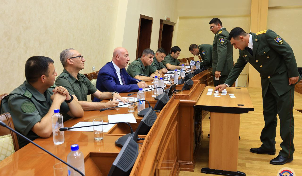 Տեղի է ունեցել ռազմական ակադեմիայի շրջանավարտների սպայական պաշտոնների նշանակման վիճակահանությունը