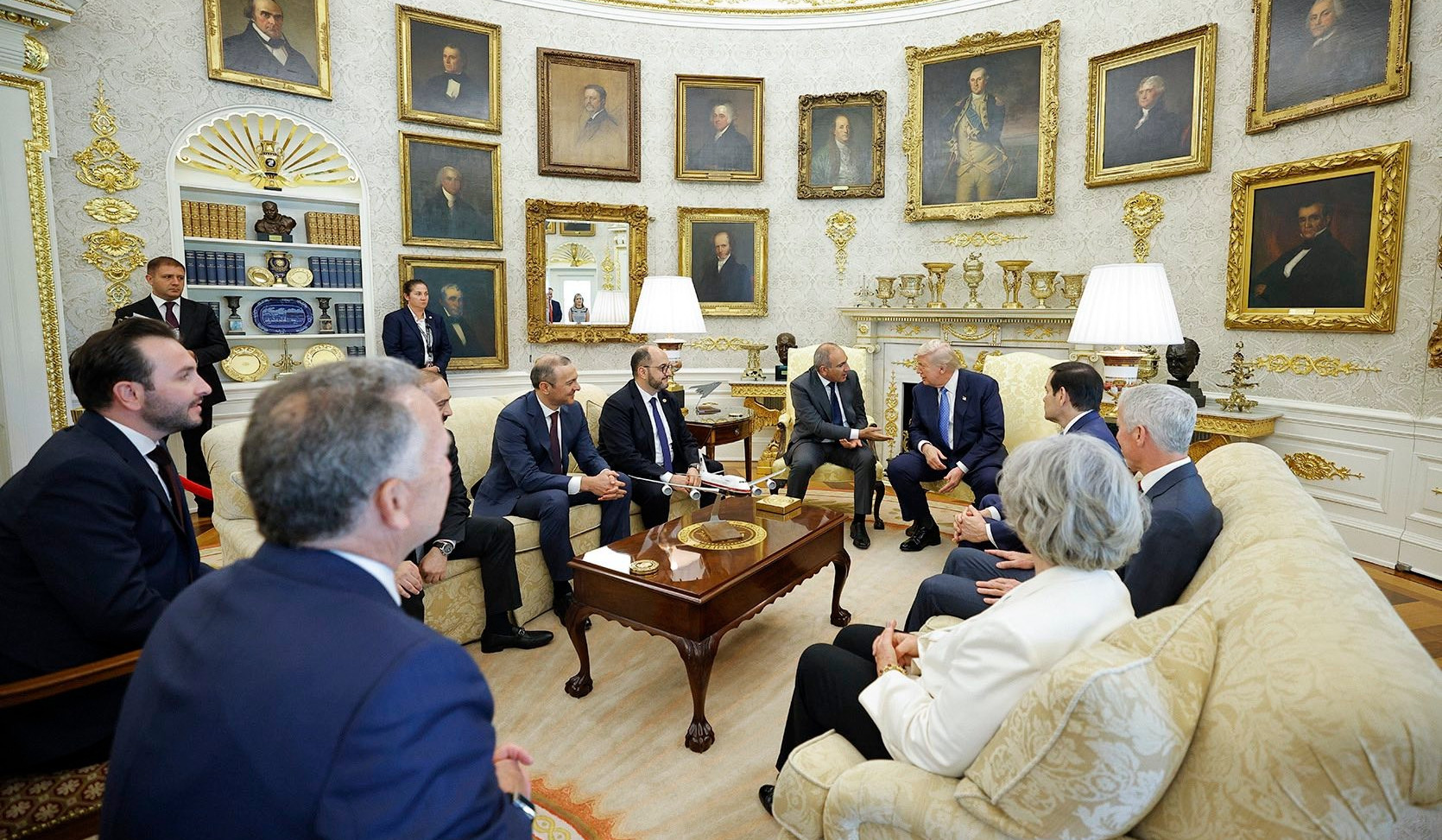 Պատմական օր է, խաղաղությունը իրականություն է. Արայիկ Հարությունյան