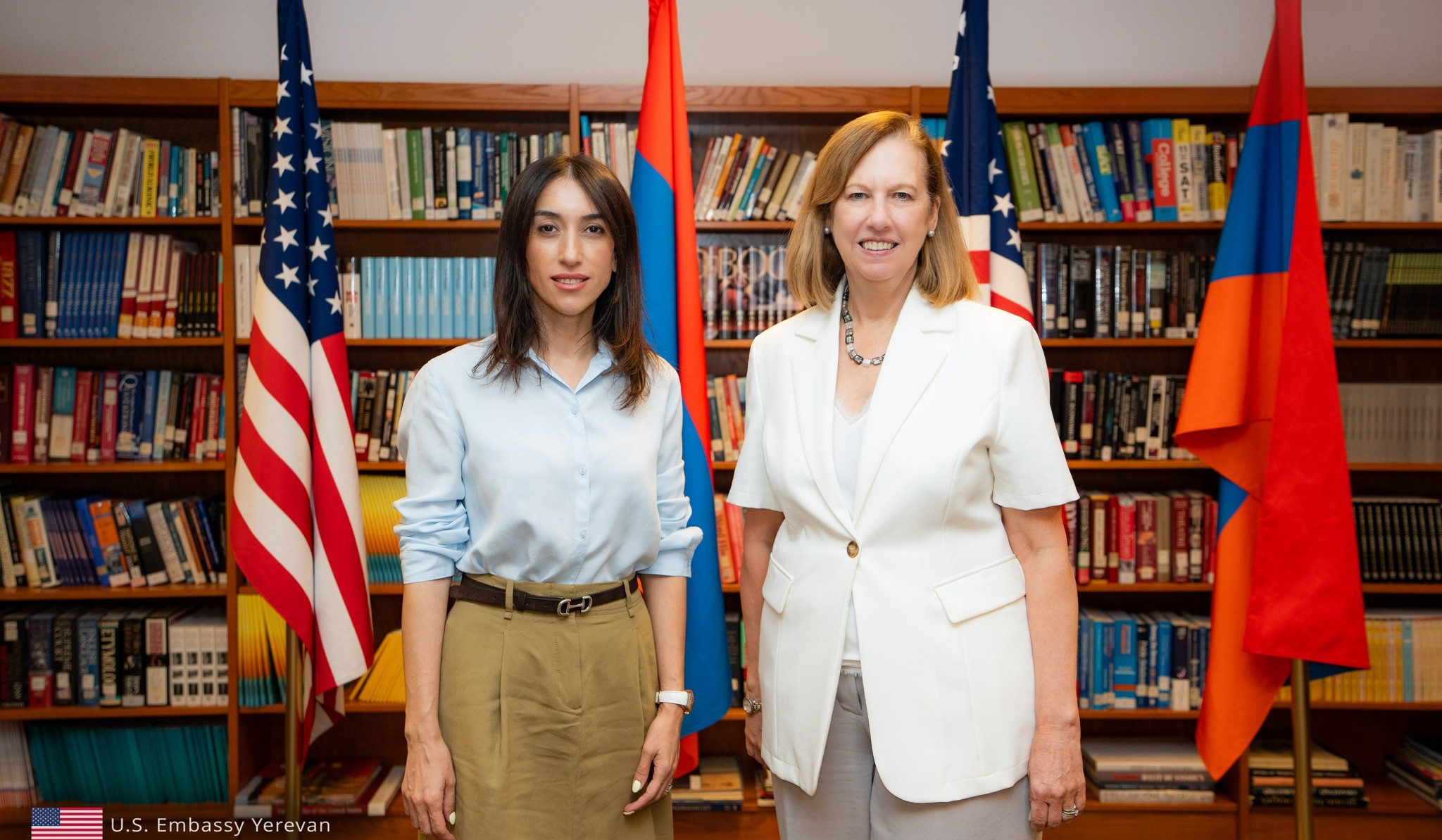 US Ambassador spoke with CEO of Enterprise Armenia Foundation about increasing American investments in Armenia