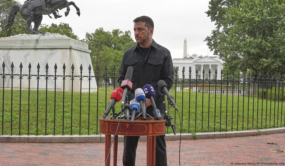 Meeting with Putin necessary to resolve 'sensitive issues': Zelensky