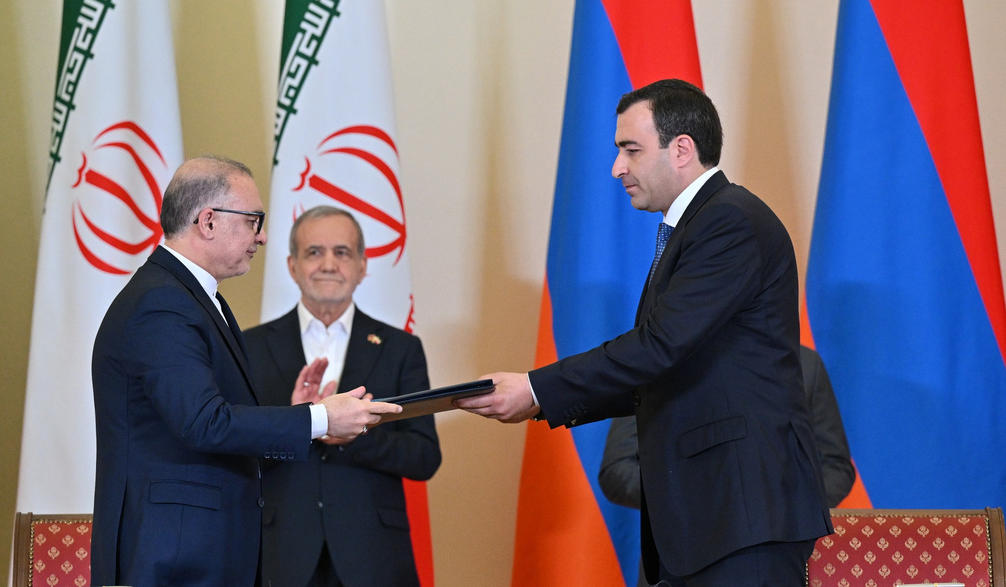 Խթանել երկկողմ համագործակցությունը բժշկական արտադրանքի կարգավորման բնագավառում. փոխըմբռնման հուշագիր առողջապահության ոլորտում