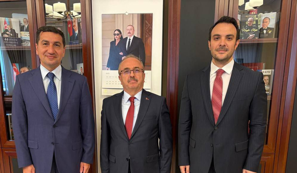 Гаджиев обсудил с послом Турции процесс мирного урегулирования между Арменией и Азербайджаном