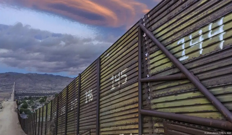 Թրամփը հրամայել է Մեքսիկայի սահմանին պատը ներկել սև գույնով