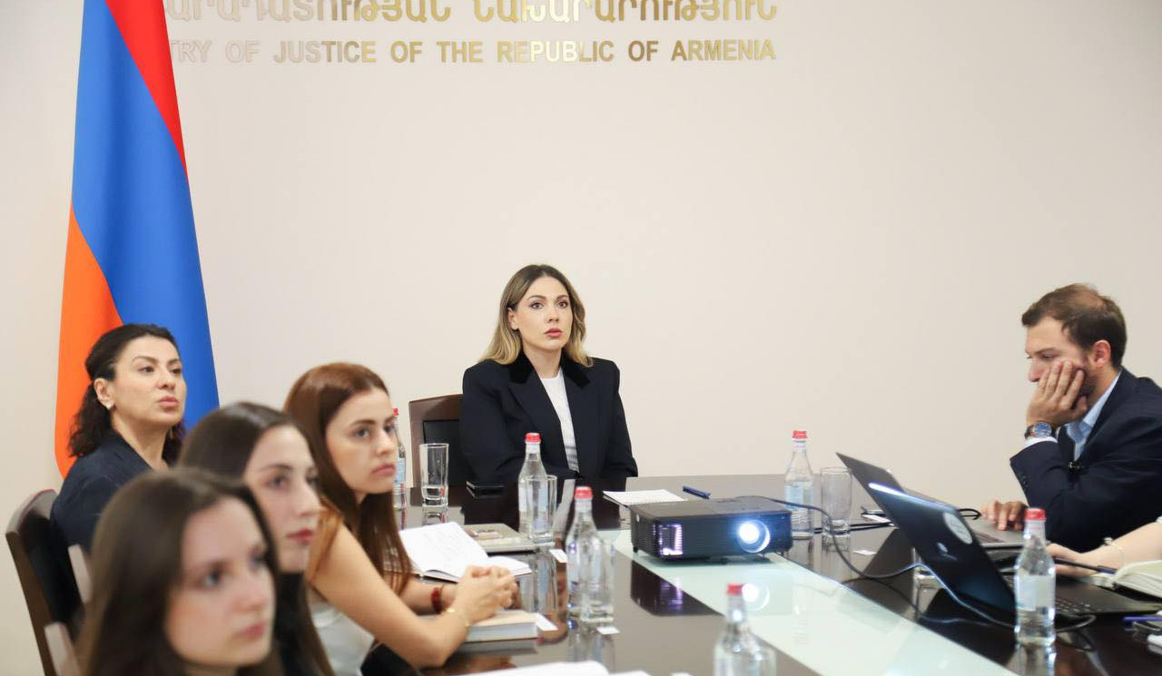 Արդարադատության նախարարին են ներկայացվել ARLIS.am-ի նոր տարբերակի հնարավորությունները