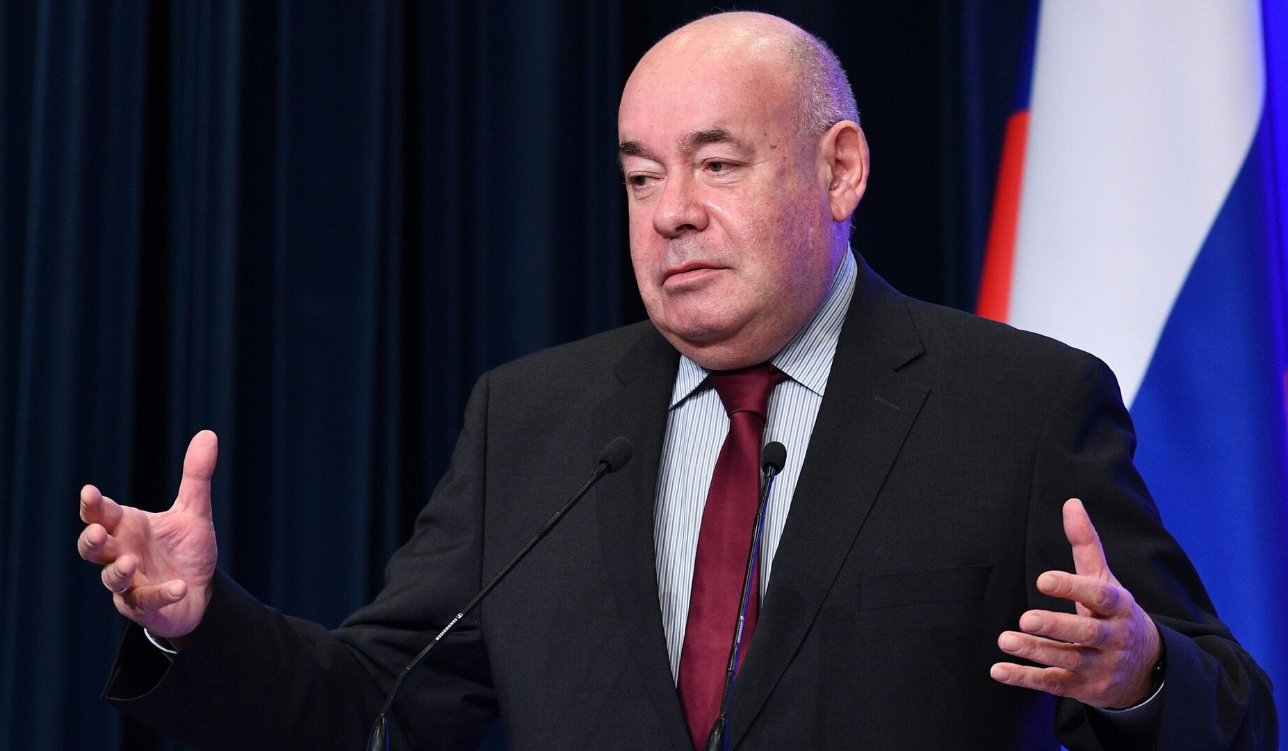 Şvıdkoy Azərbaycanın Dağlıq Qarabağdakı abidələri sökməsini tənqid edib