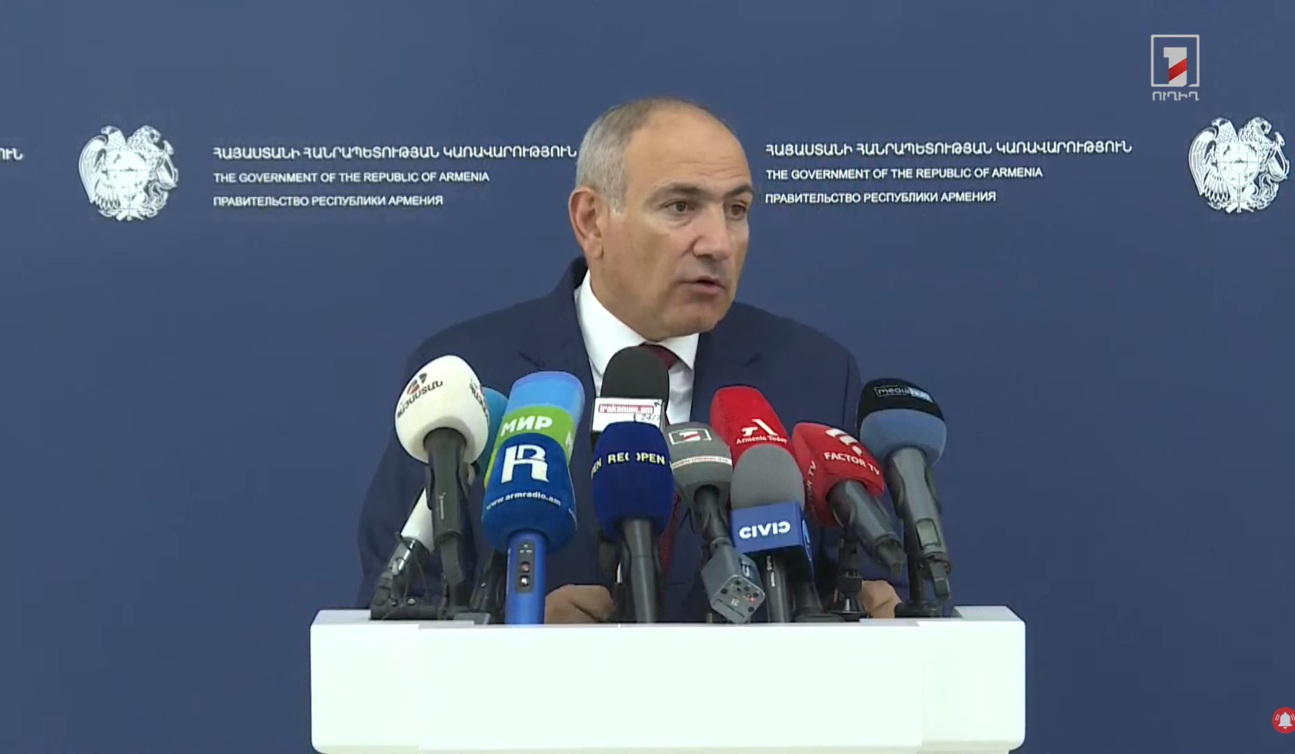 Əgər hansısa ərazilərin dəyişdirilməsi niyyəti olsa, bu məsələ ilə bağlı xalqa müraciət etməliyik: Paşinyan