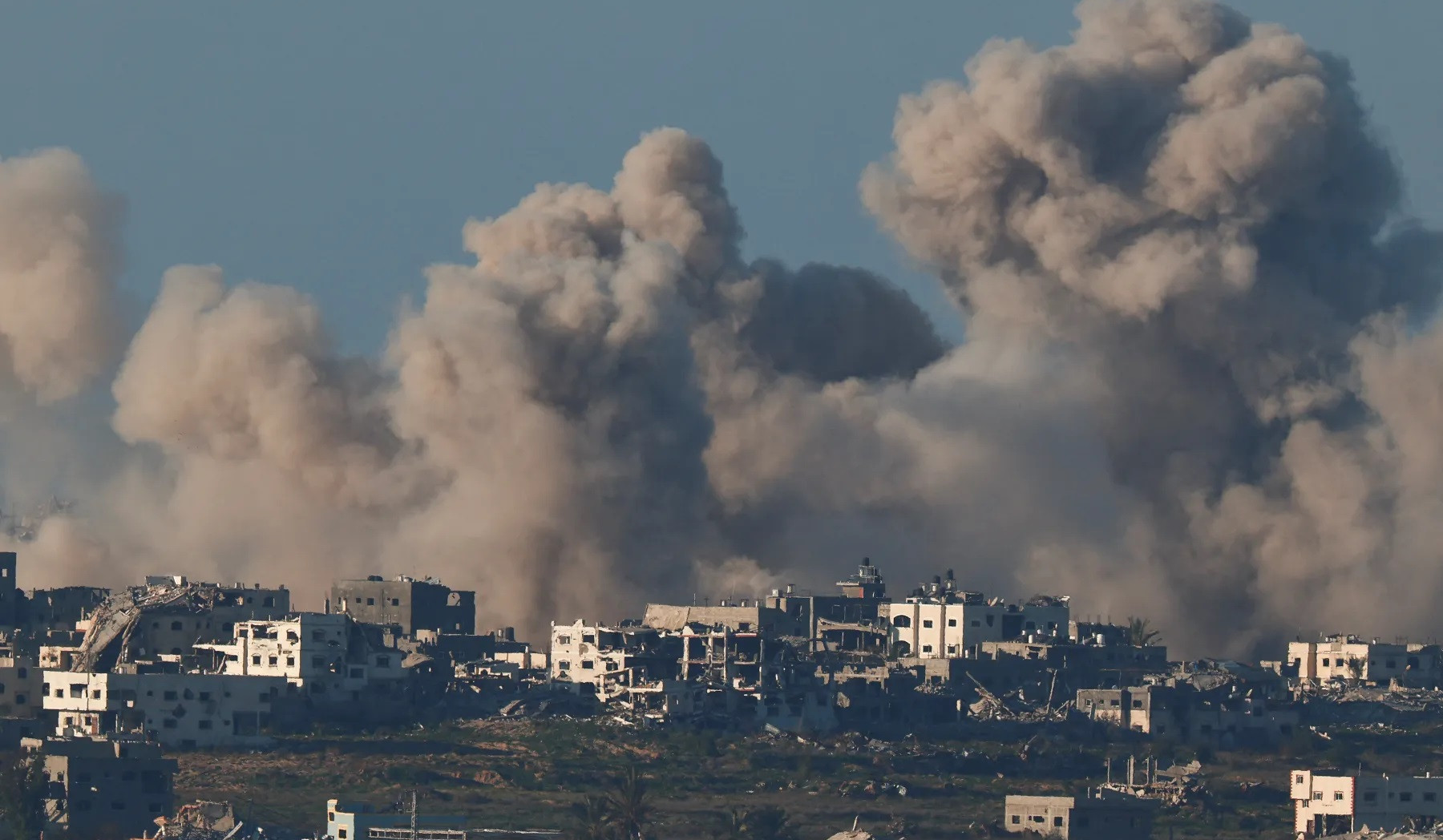 Smoke rises from Gaza's Khan Younis as Israel says negotiations to end war, free hostages resume